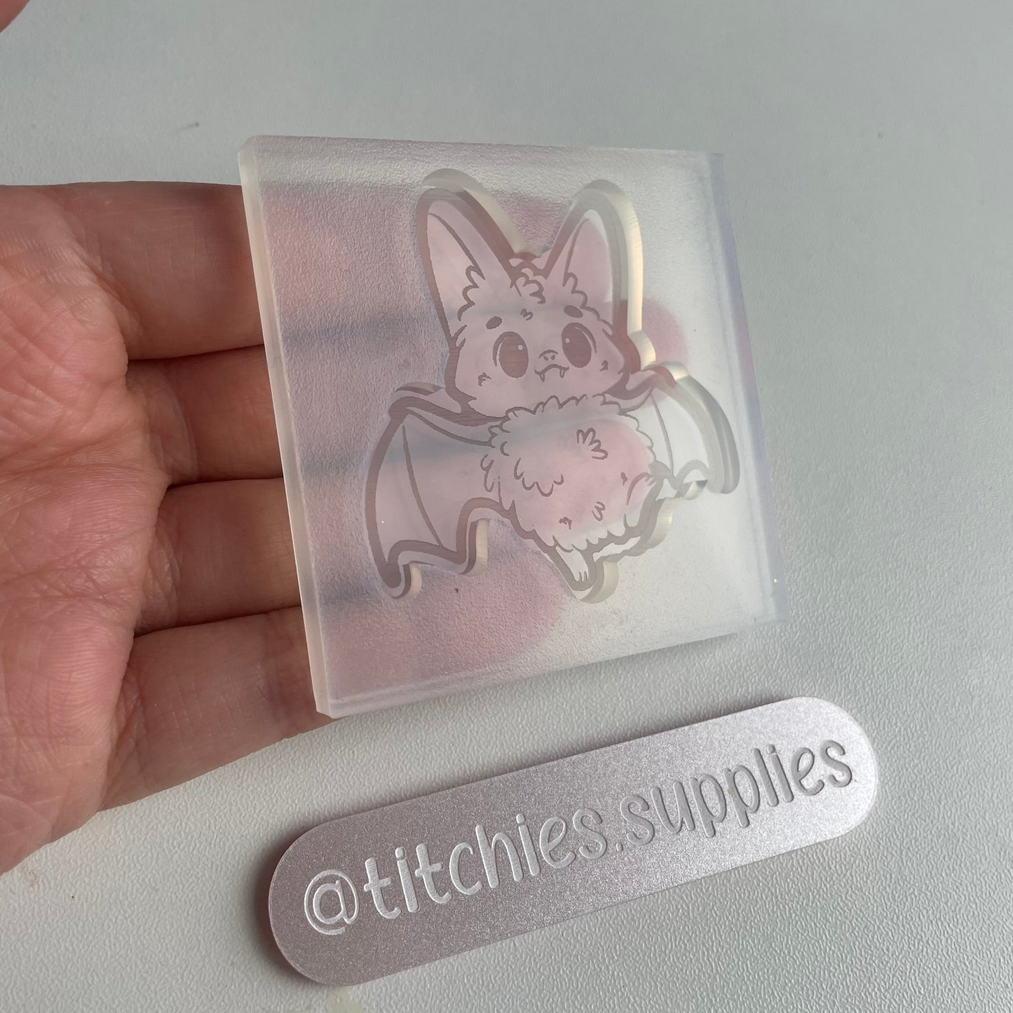 Cute Fluffy Bat Cab Mould