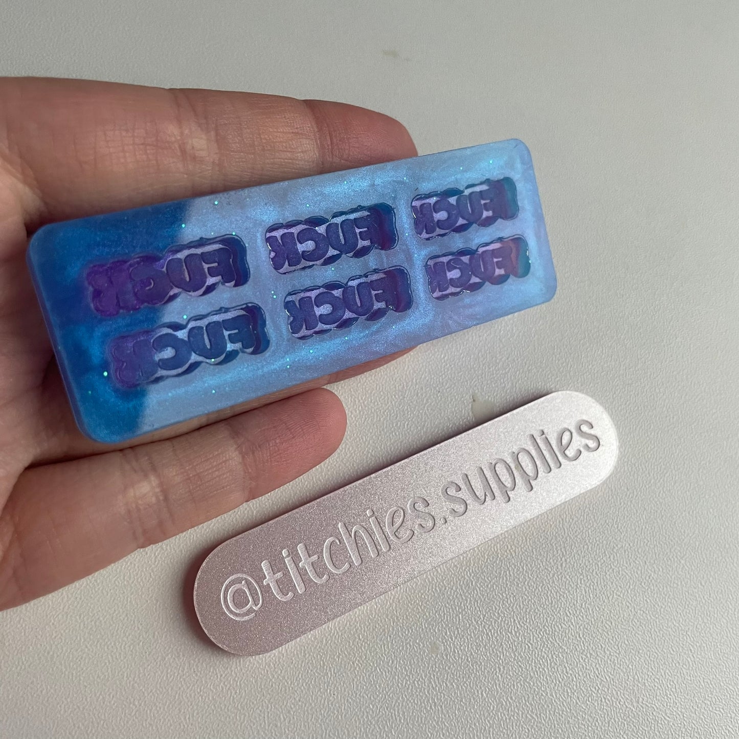Set of 6 x 1cm Studs/Shaker Fillers Mould - Fuck