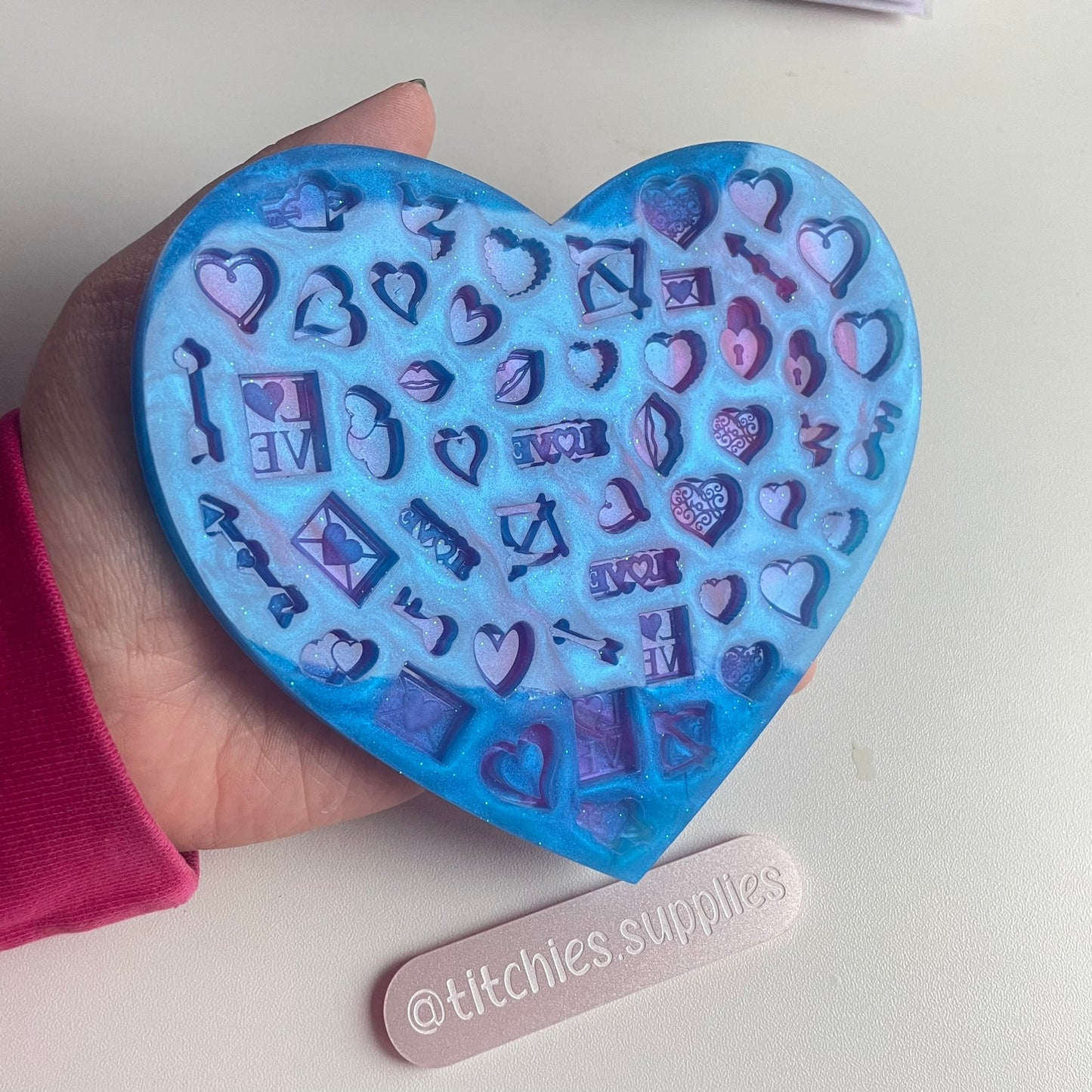 Lovey Dovey Heart Stud Palette Mould