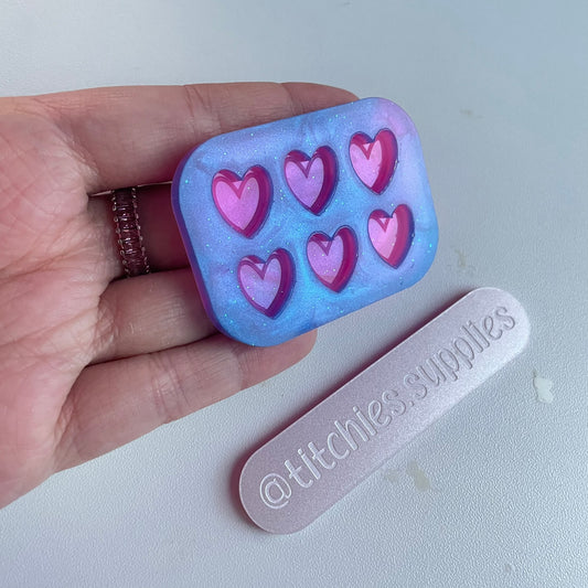 Set of 6 x 1cm Studs/Shaker Fillers Mould - Engraved Heart