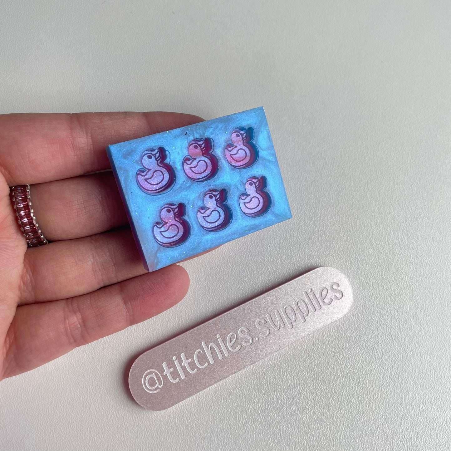 Set of 6 x 1cm Studs/Shaker Fillers Mould - Ducks