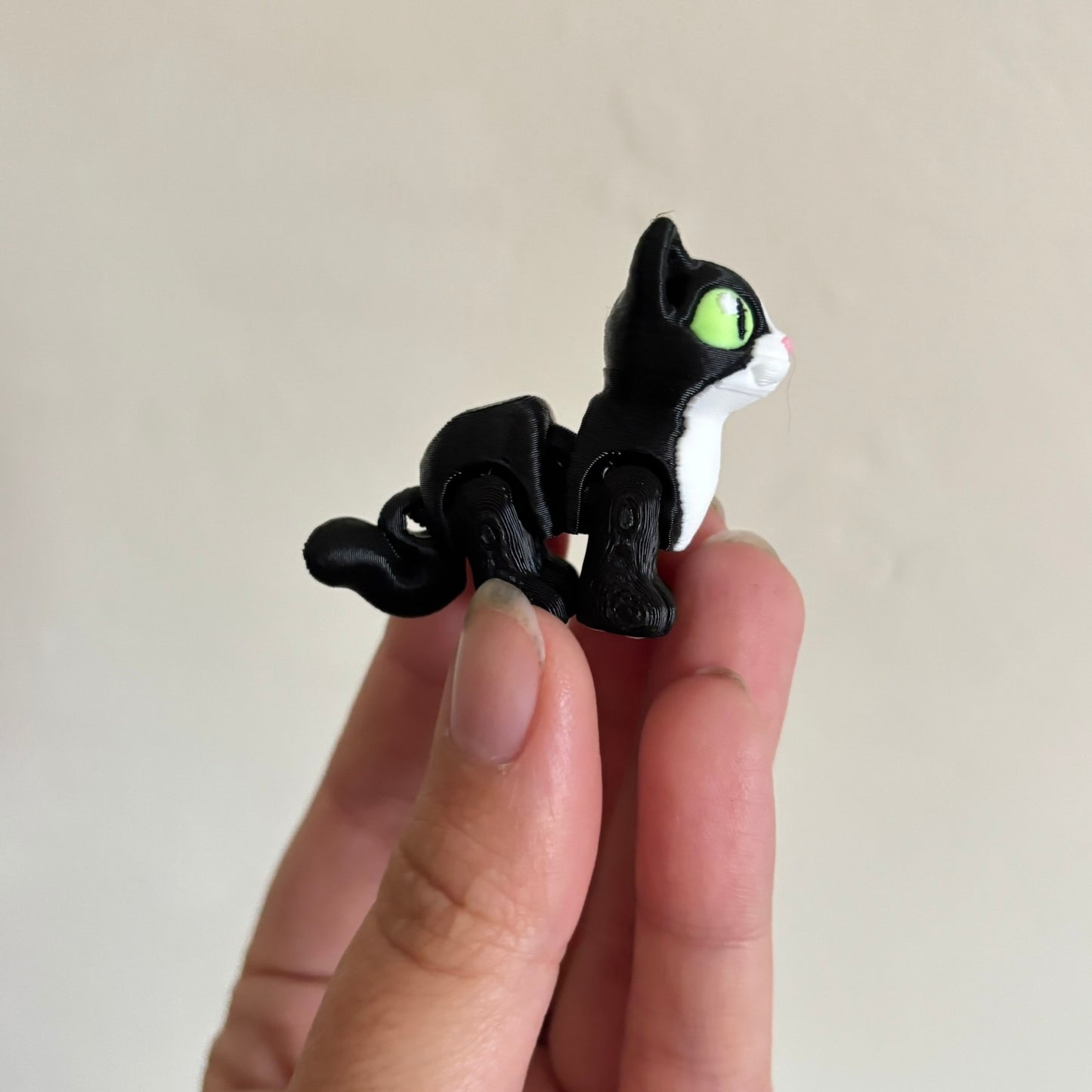 Wiggle Cat Fidget - Tuxedo