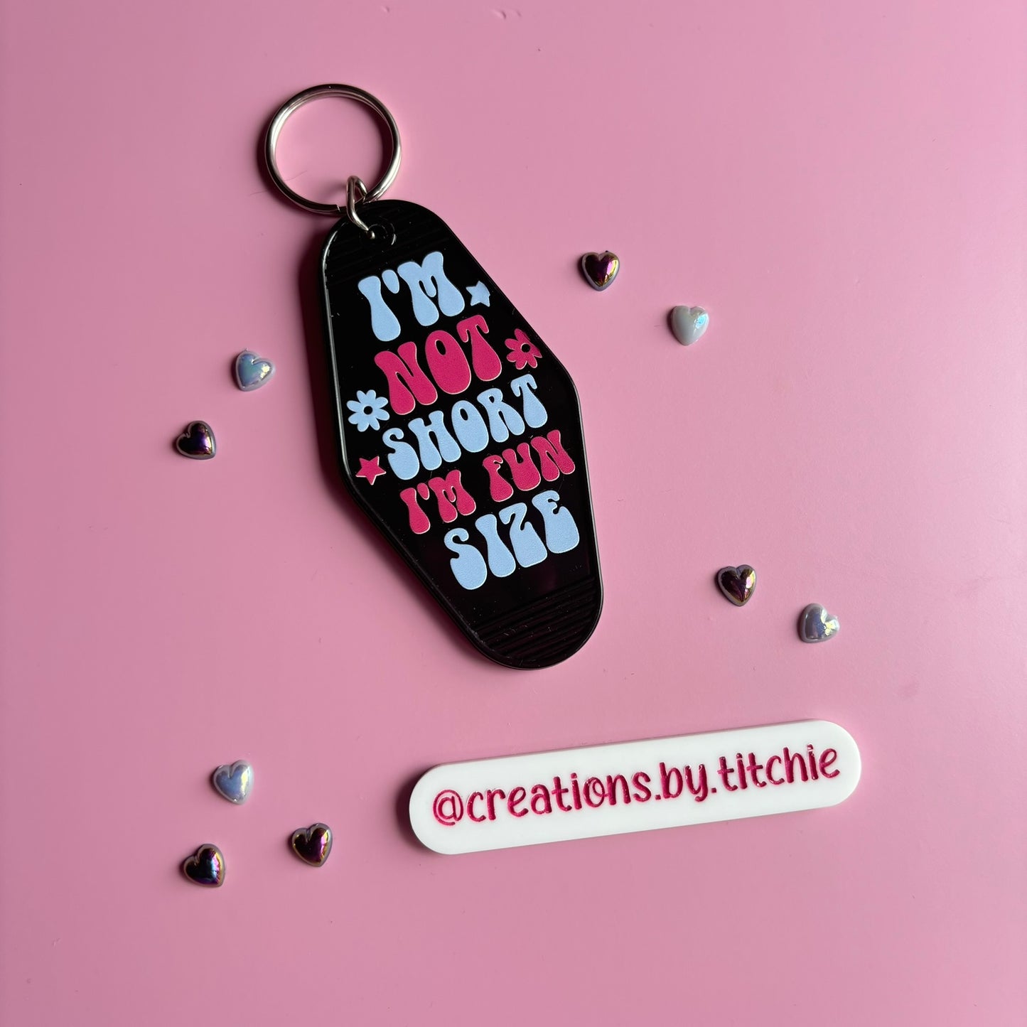 Motel Keyring - Black "I'm not short, I'm fun size"