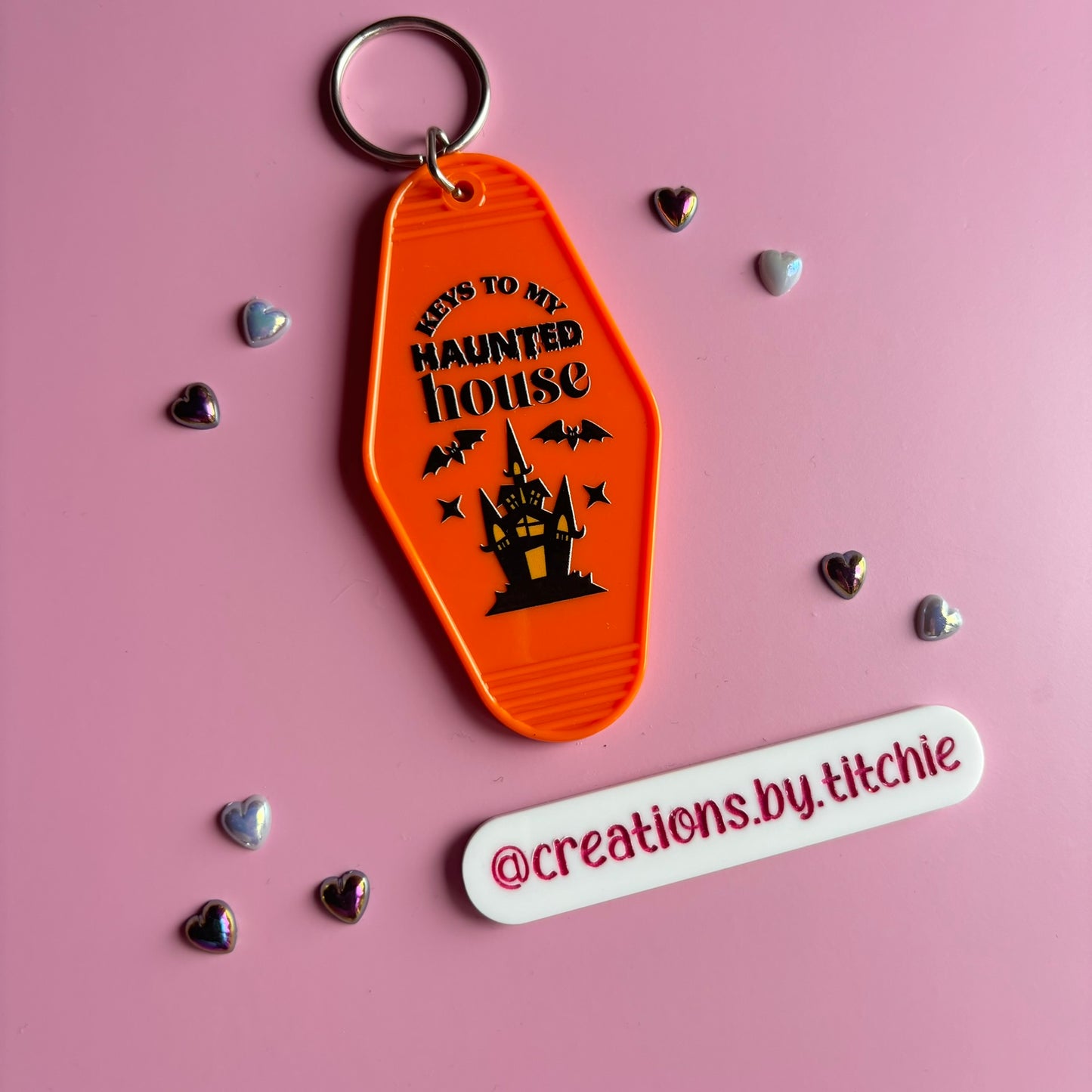 Motel Keyring - Orange "Keys to my haunted house"