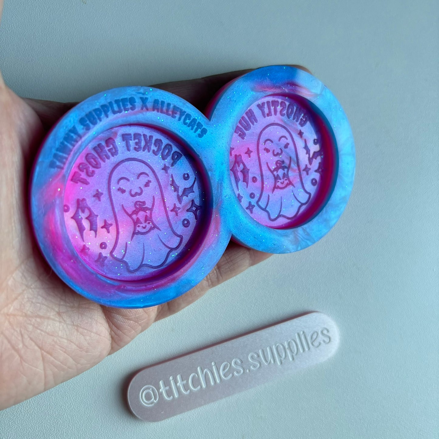 Pocket Ghost/Ghostly Hug Spooky Hug Token Mould
