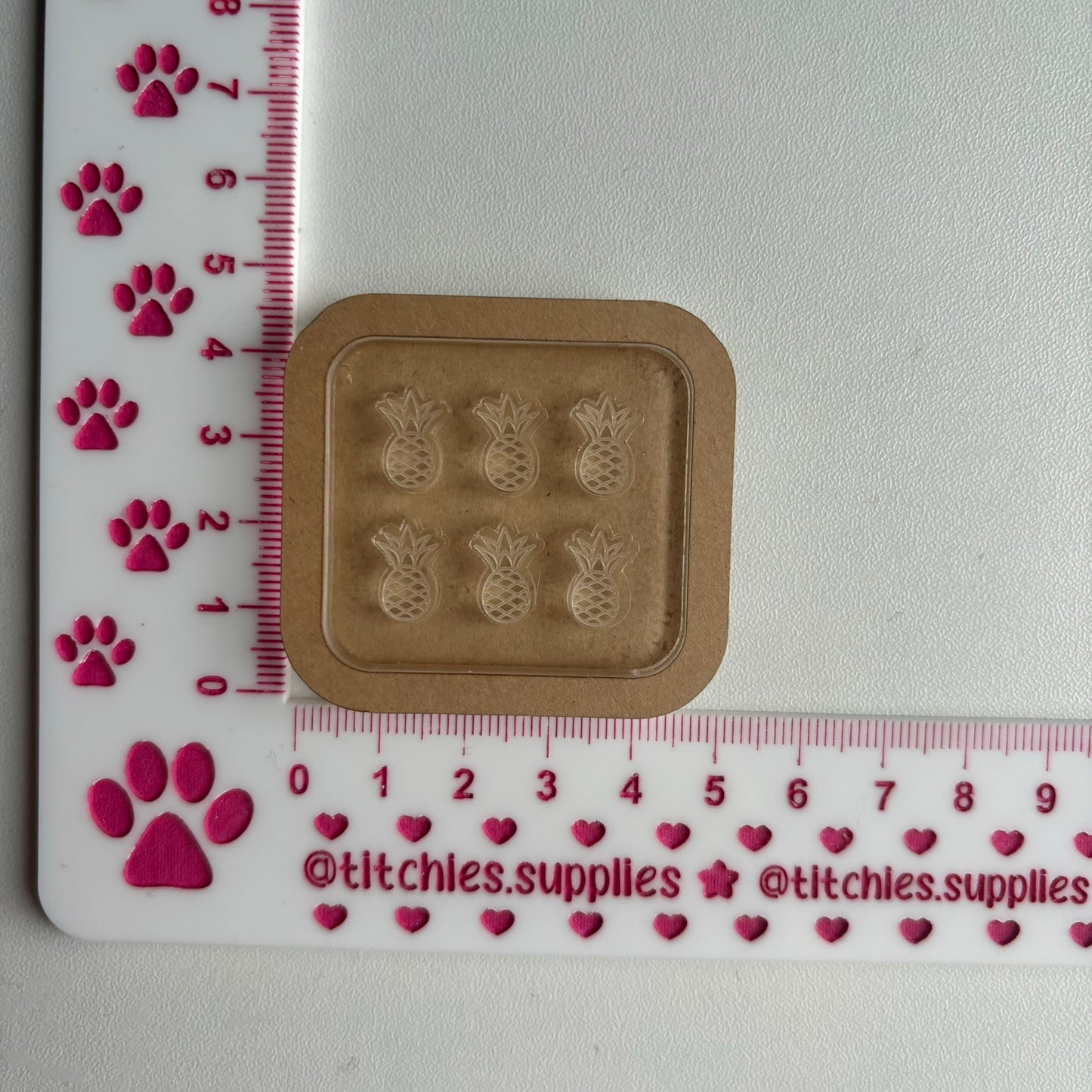 Set of 6 x 1cm Studs/Shaker Fillers Mould - Pineapple