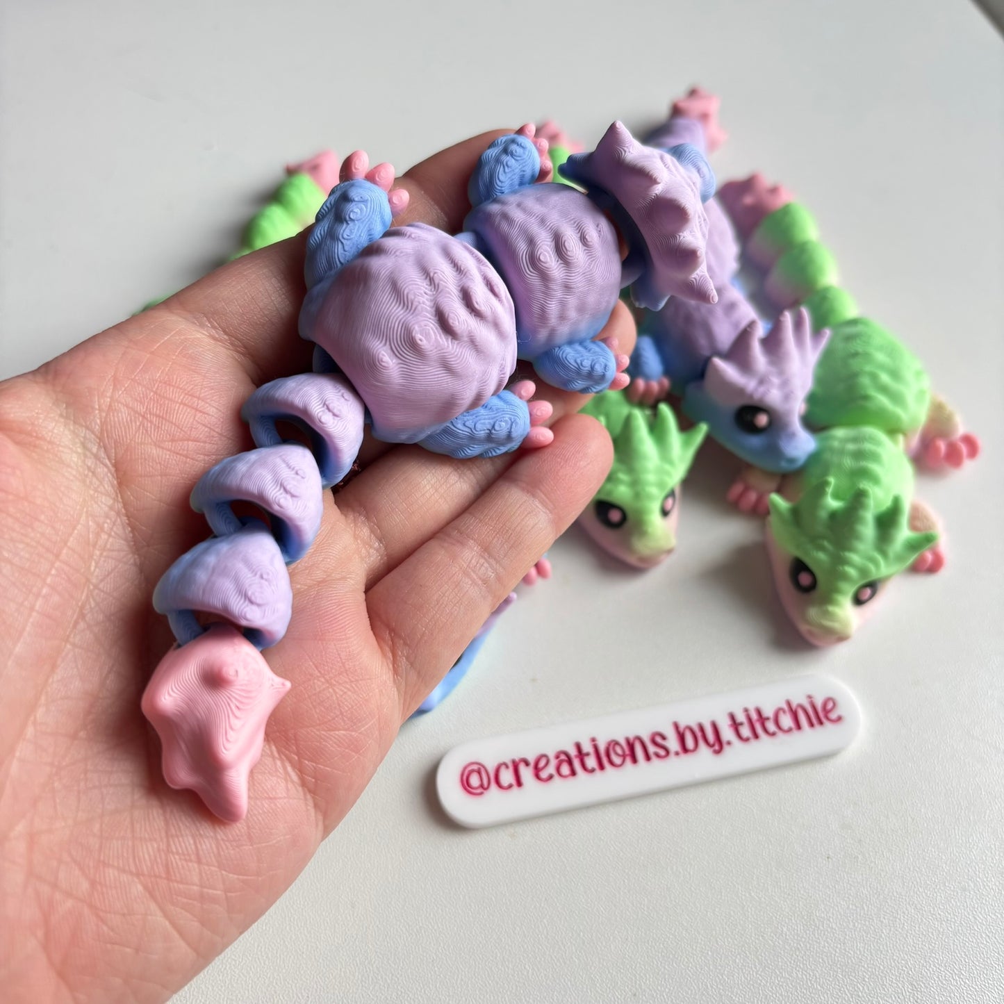 Fidget Medium Multicolour Dragon
