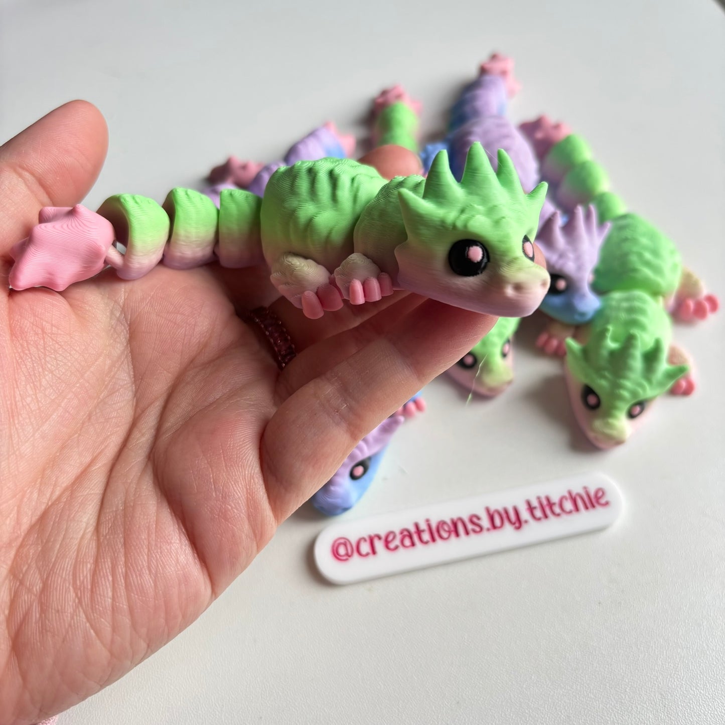Fidget Medium Multicolour Dragon