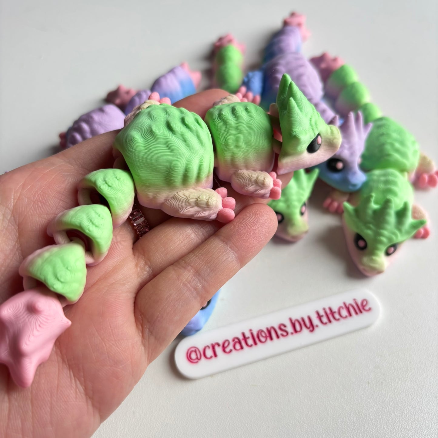 Fidget Medium Multicolour Dragon