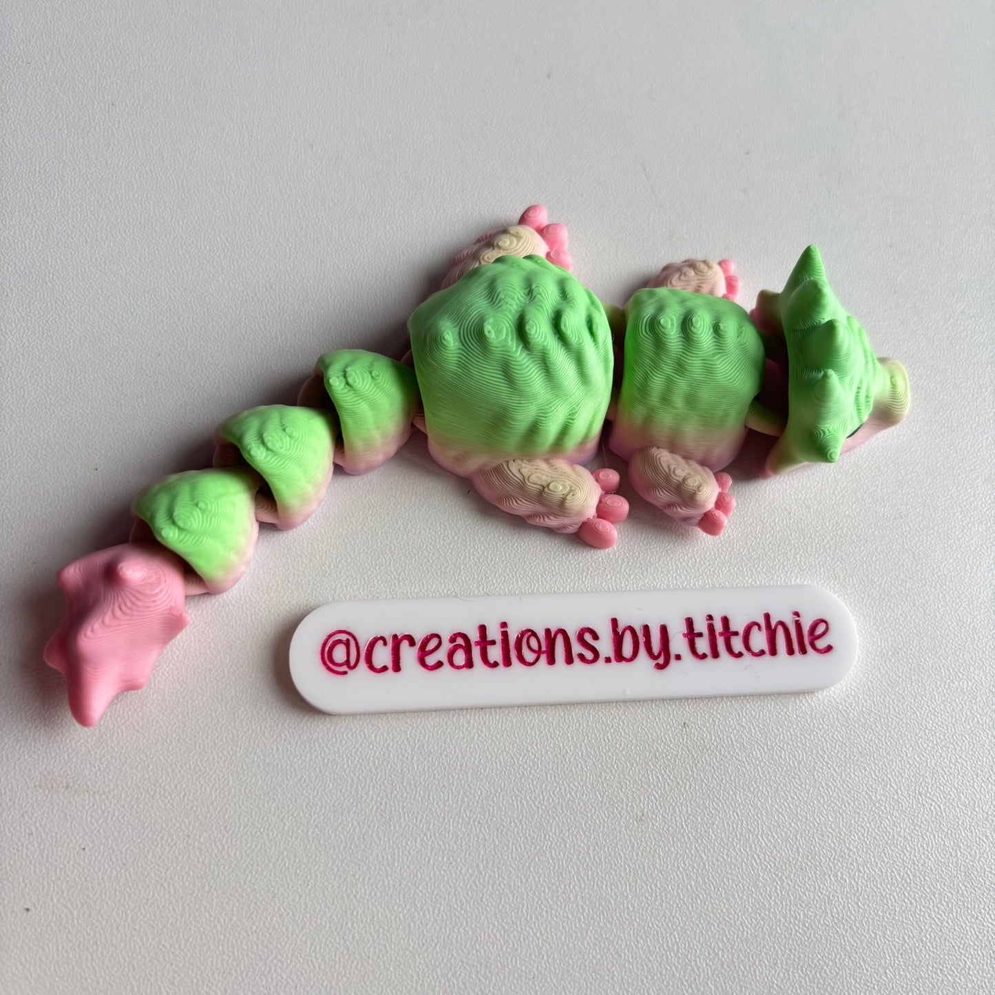 Fidget Medium Multicolour Dragon