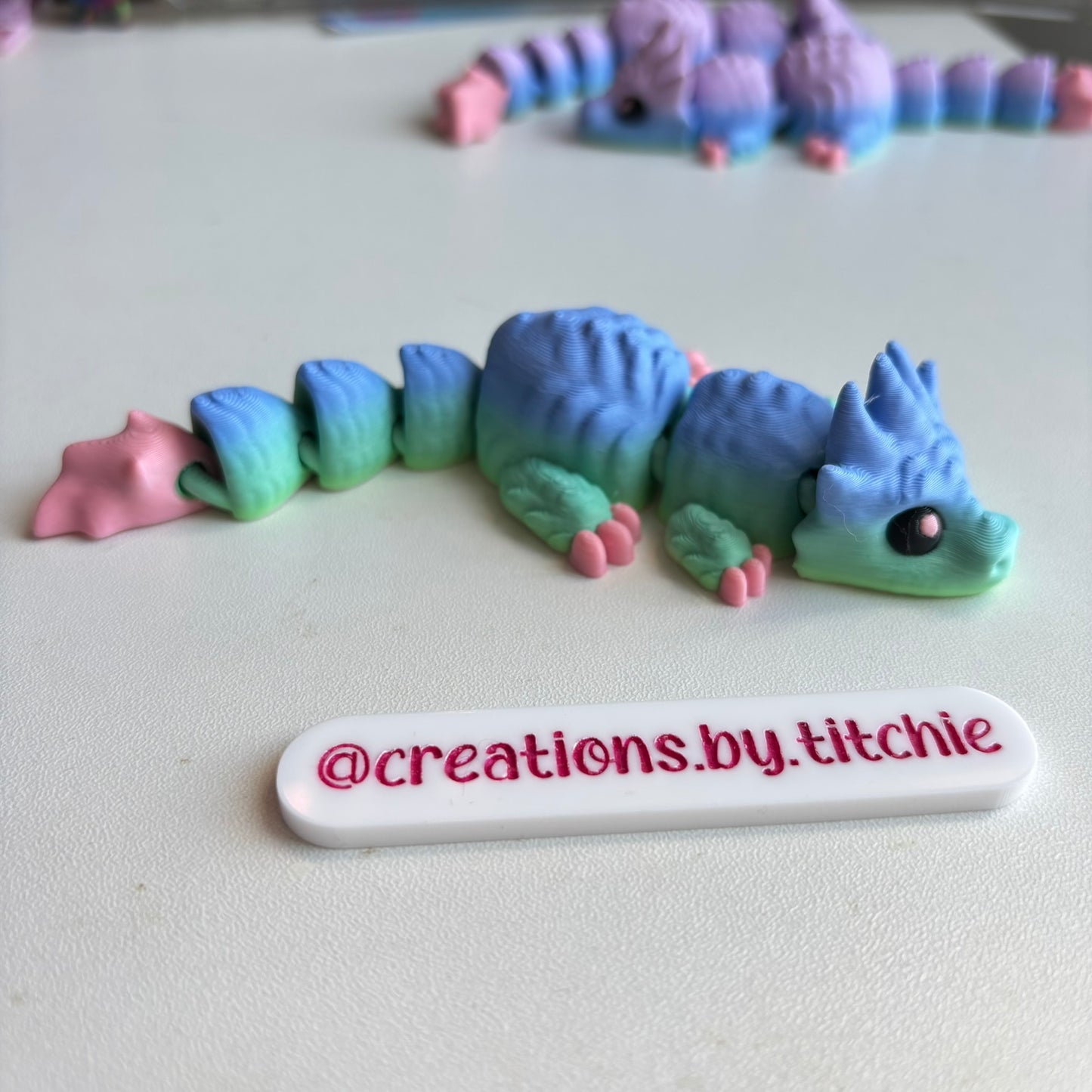 Fidget Medium Multicolour Dragon