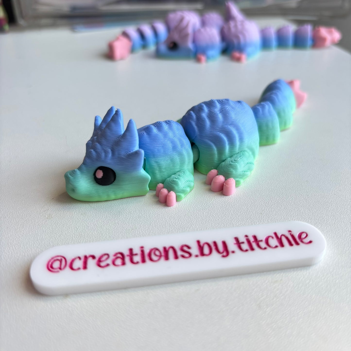 Fidget Medium Multicolour Dragon