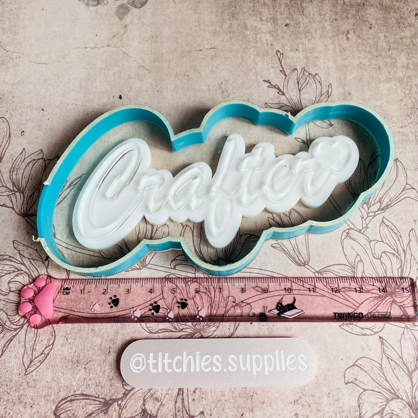 2 Layer Crafter Wall Hanging/Plaque Mould, 6mm Thick