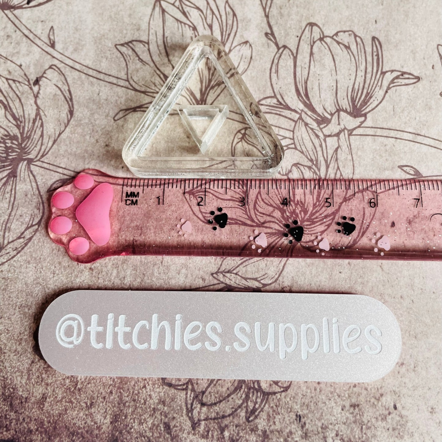 Triangle Symbol Shaker Mould