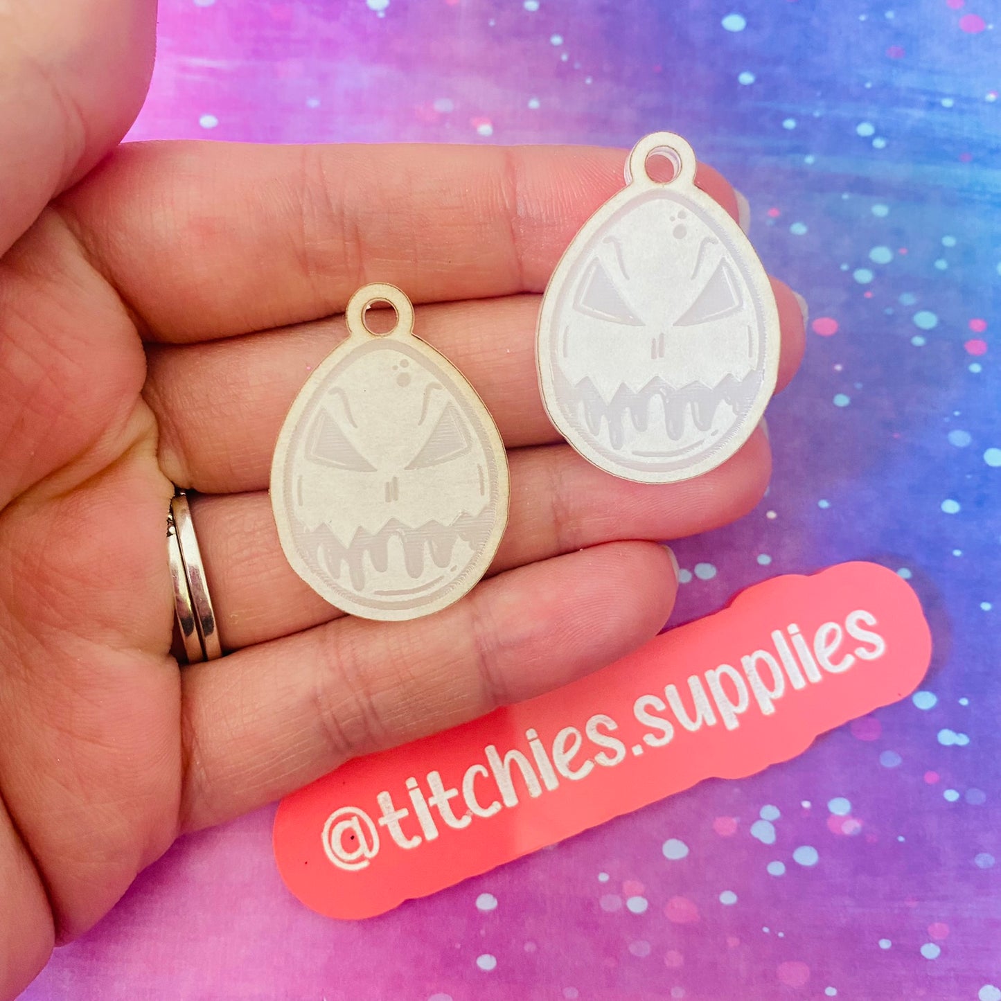Spooky Egg Earrings Mould
