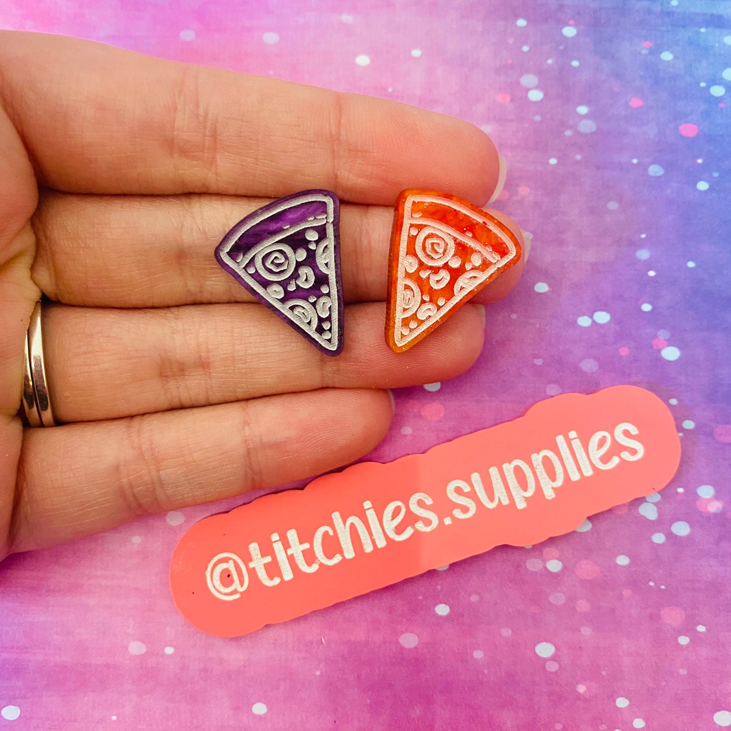 Tiny Pizza Stud Earring/Filler Bit Mould