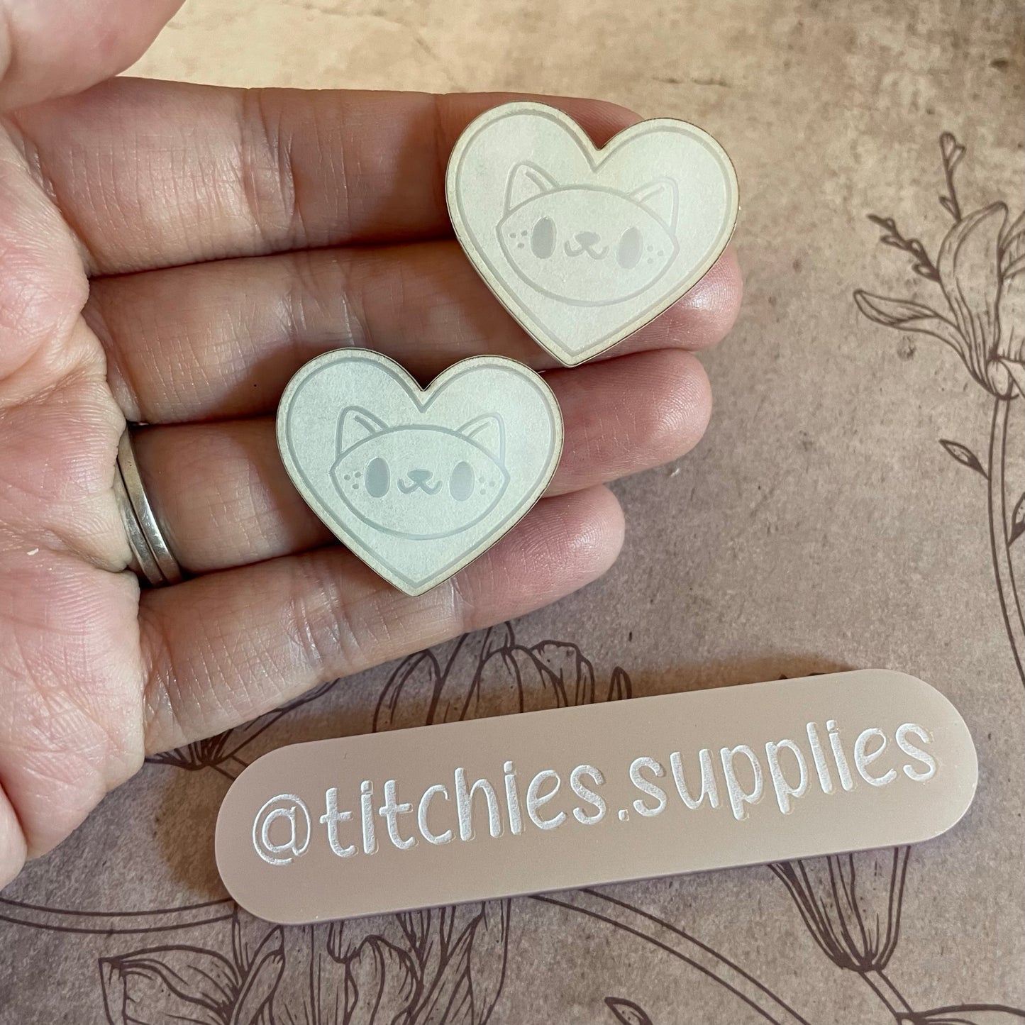 Cat Heart Mould - Nichiiexe Designs