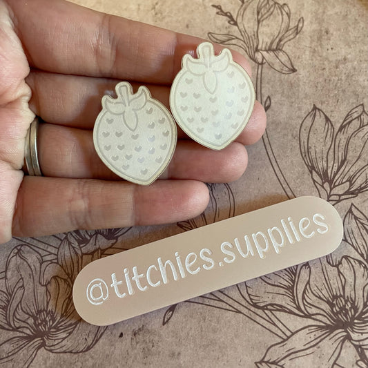 Hearty Strawbs 1 Mould - Nichiiexe Designs