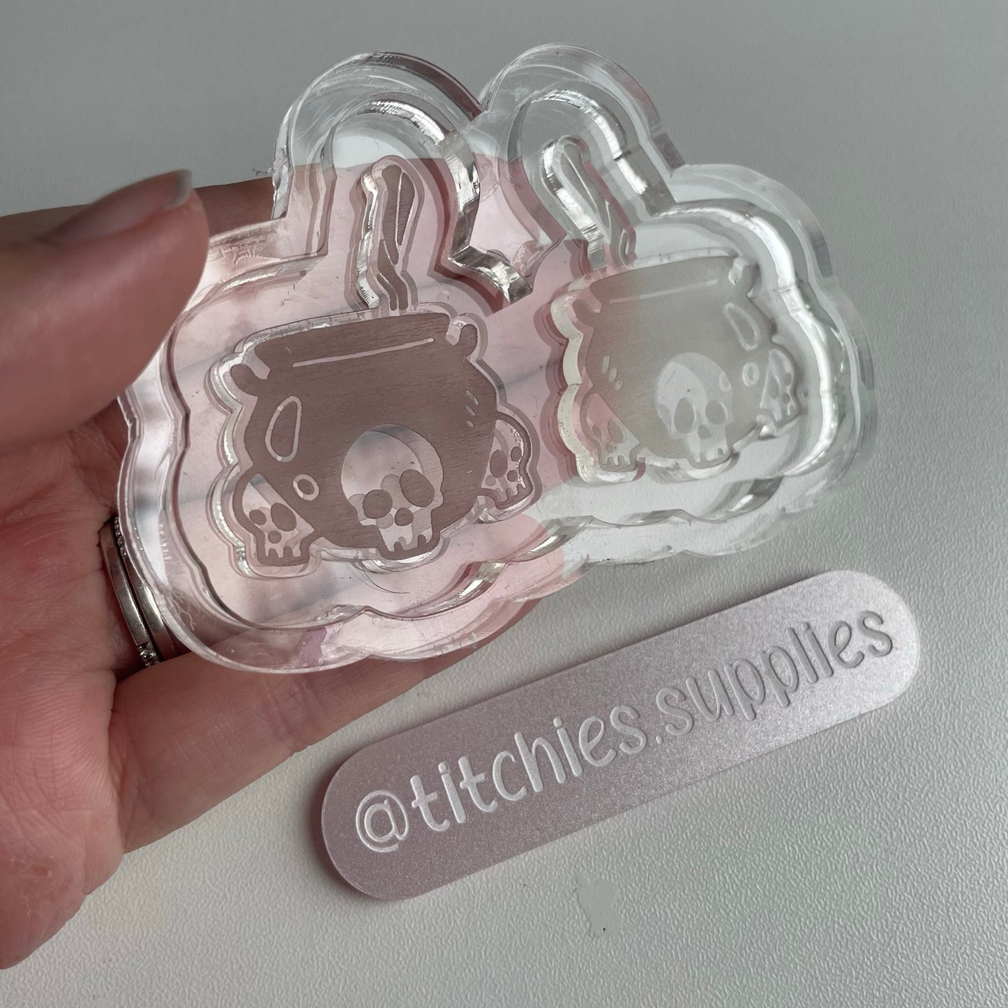 Skull Cauldron Earring Mould