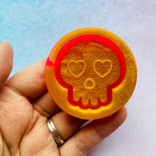 Shallow Shaker Mould - Skull