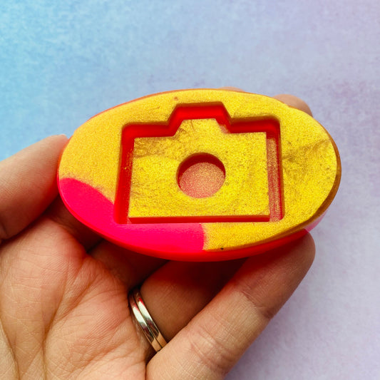 Shallow Shaker Mould - Camera