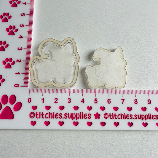 Witch Doggo Shaker Mould