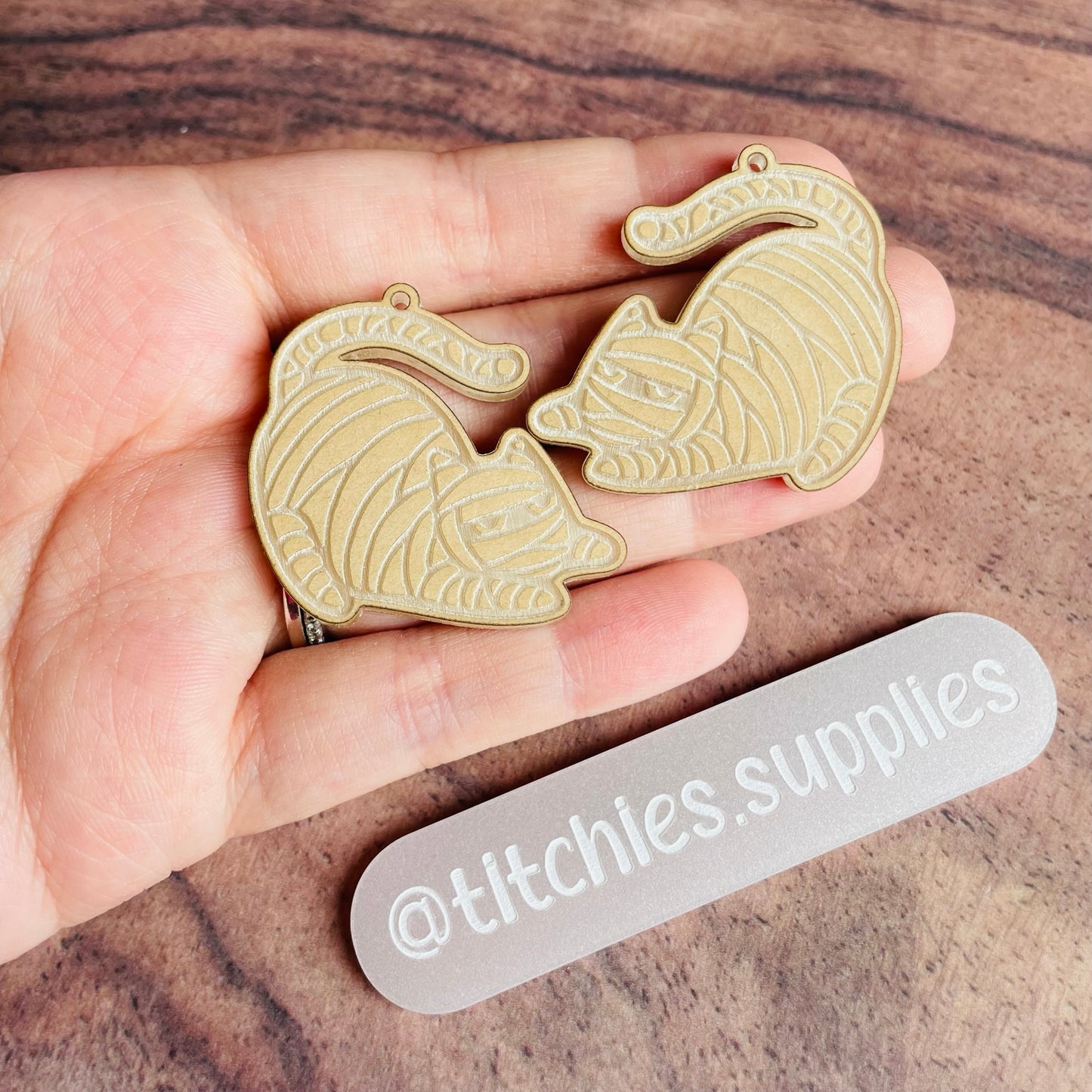 Crouching Mummy Cat Earring Mould