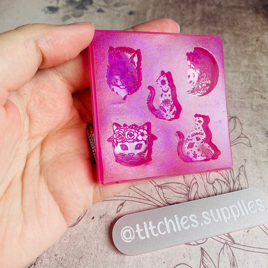 Mini Celestial Cat Palette Mould
