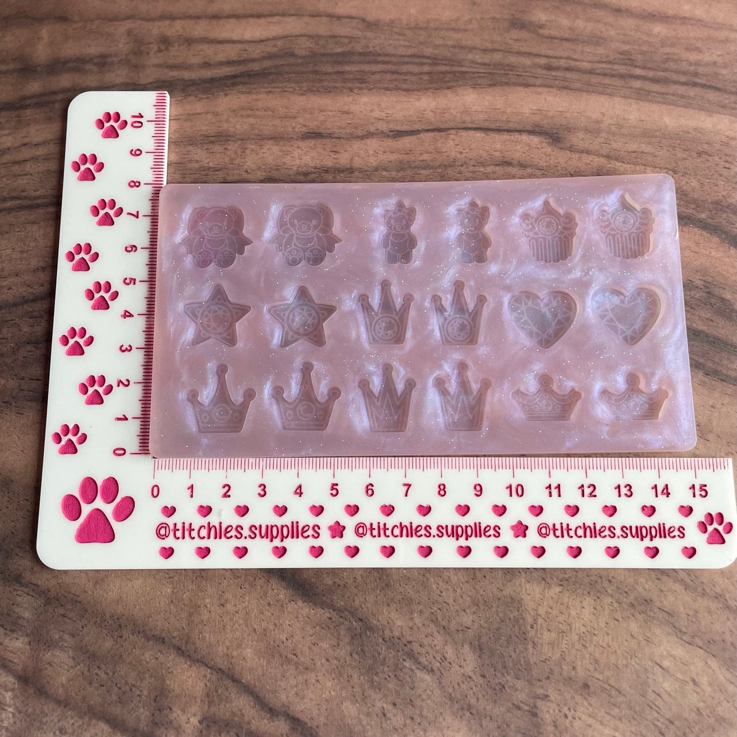 Princess Crowns and Teddies Stud Palette Mould