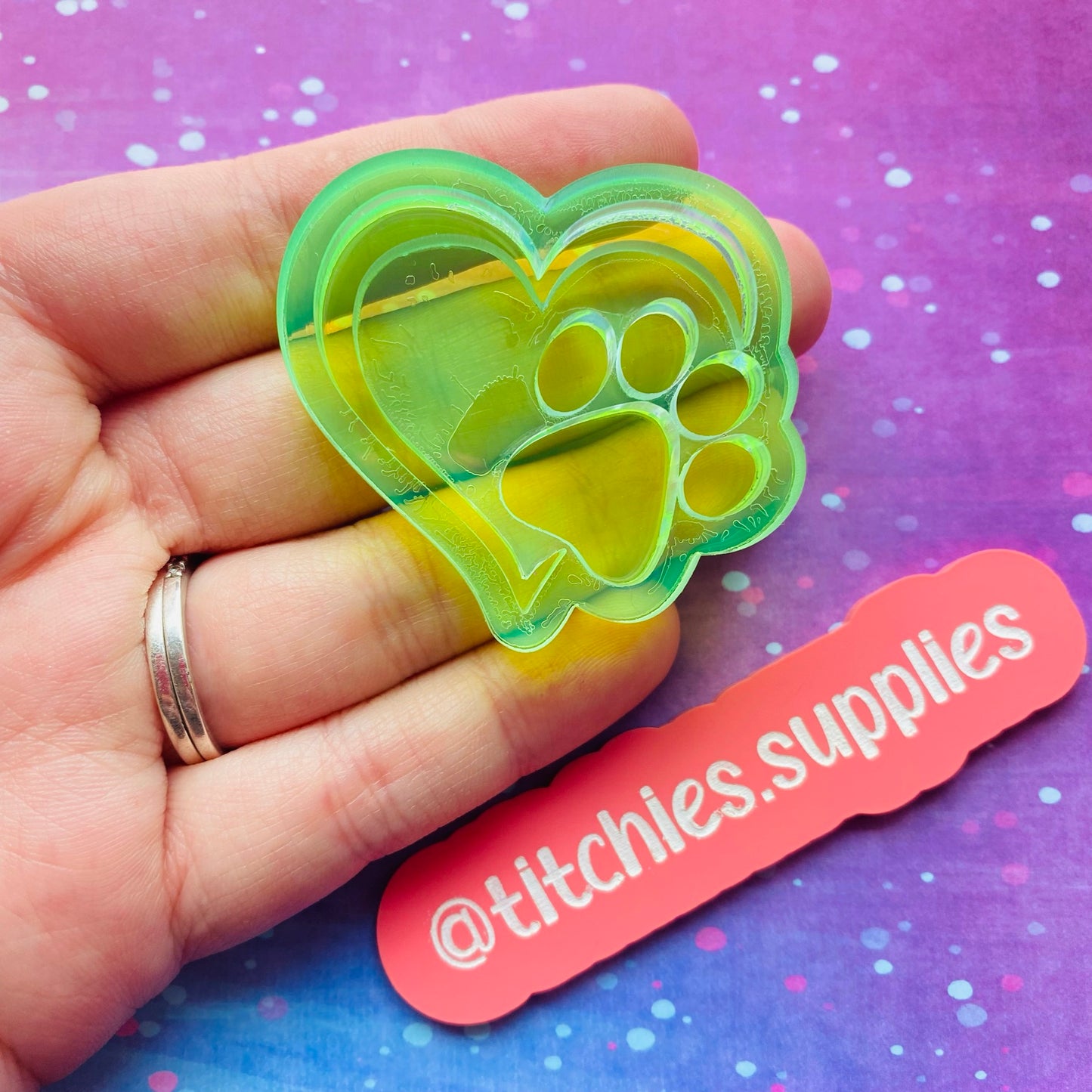 Heart and Paw Shaker Mould
