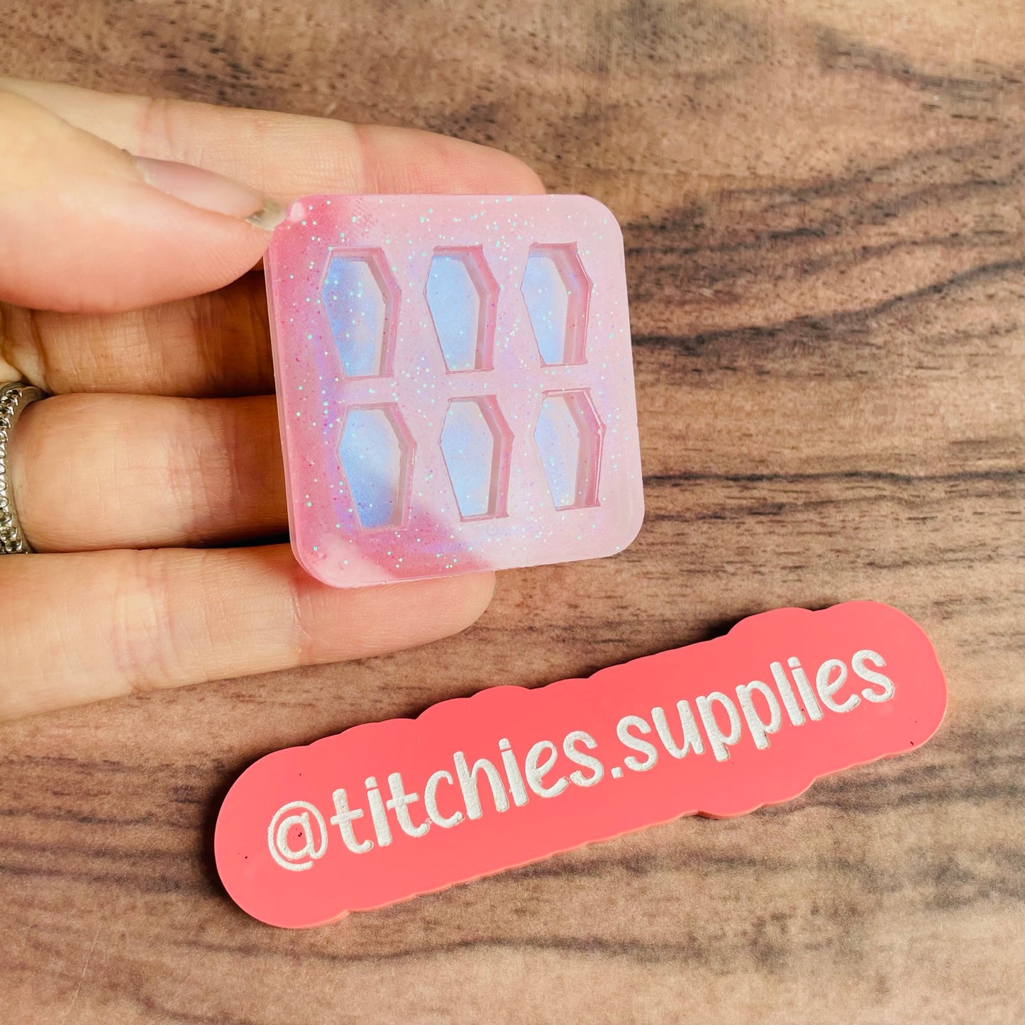 Set of 6 x 1cm Studs/Shaker Fillers Mould - Coffin