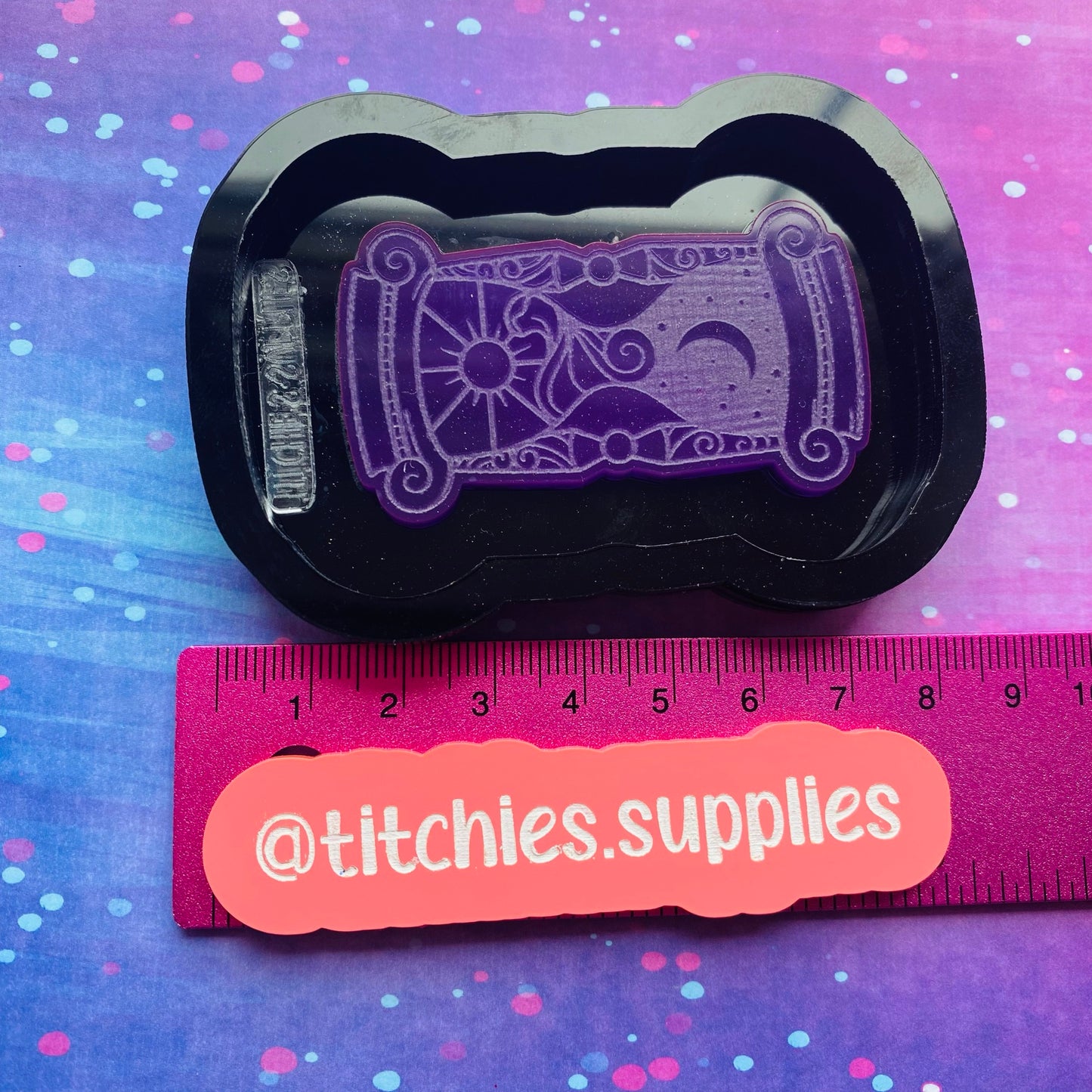 Moon and Sun Hourglass Mould