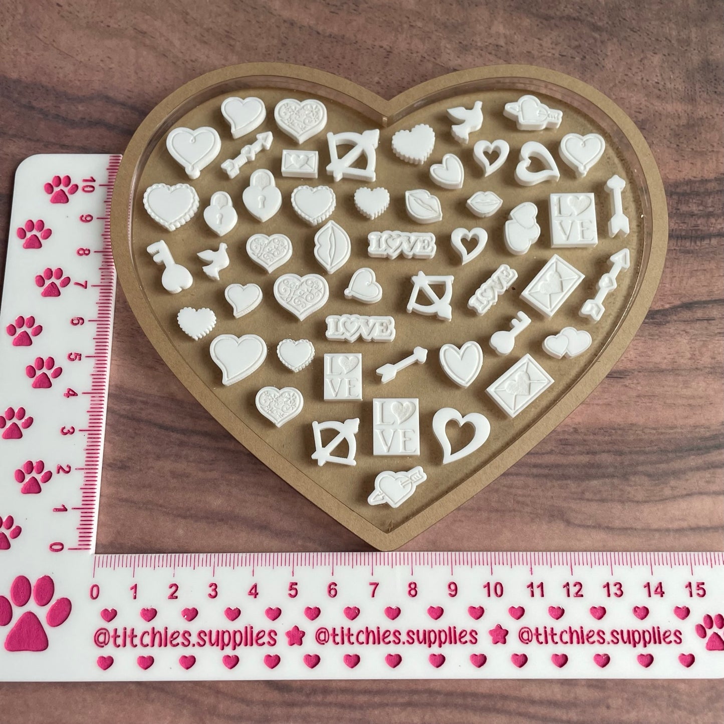 Lovey Dovey Heart Stud Palette Mould