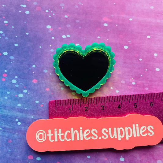 Scalloped Heart Shaker Mould