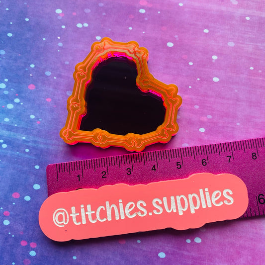 Heart Bones Shaker Mould