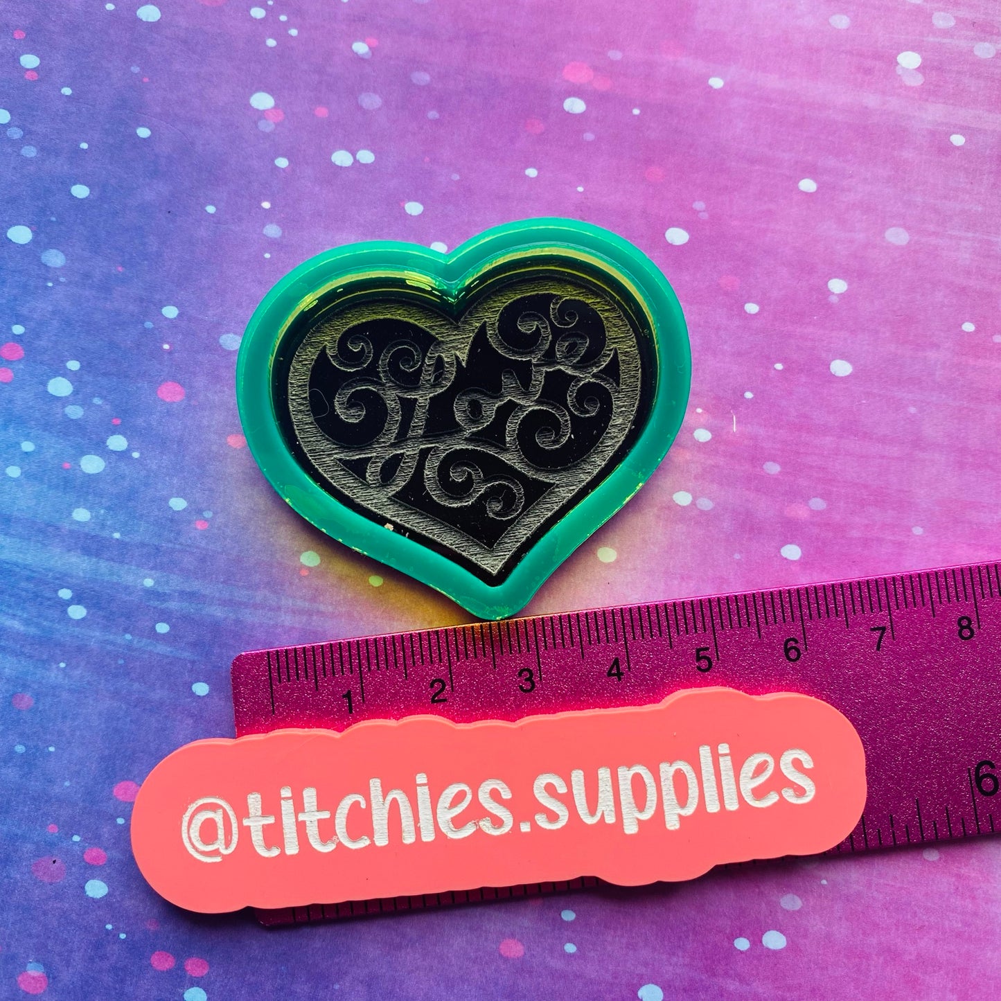 Love Heart Engraved Shaker Mould