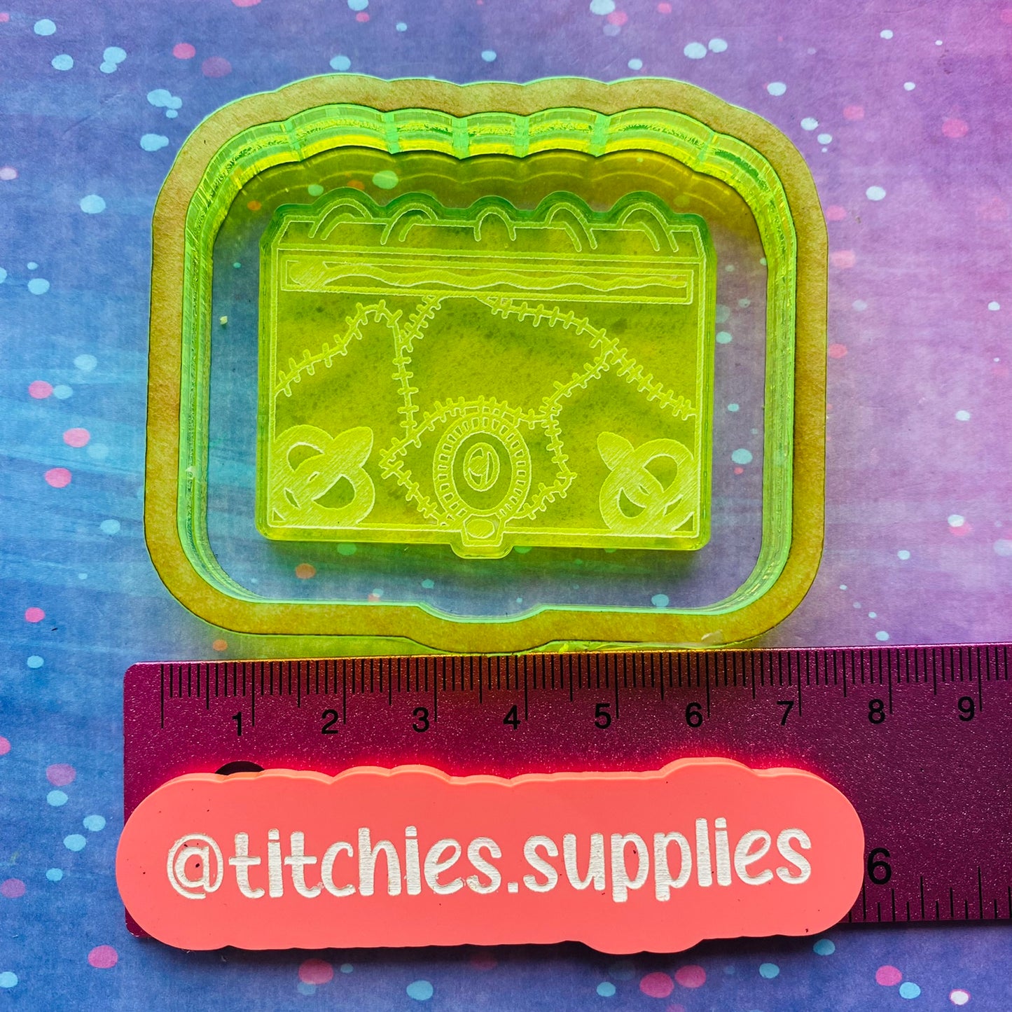 Spooky Book Cab Mould, 6mm Thick
