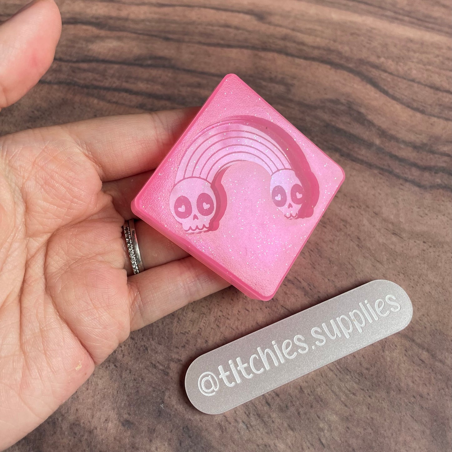 Skull Rainbow Cab Mould, 6mm Thick