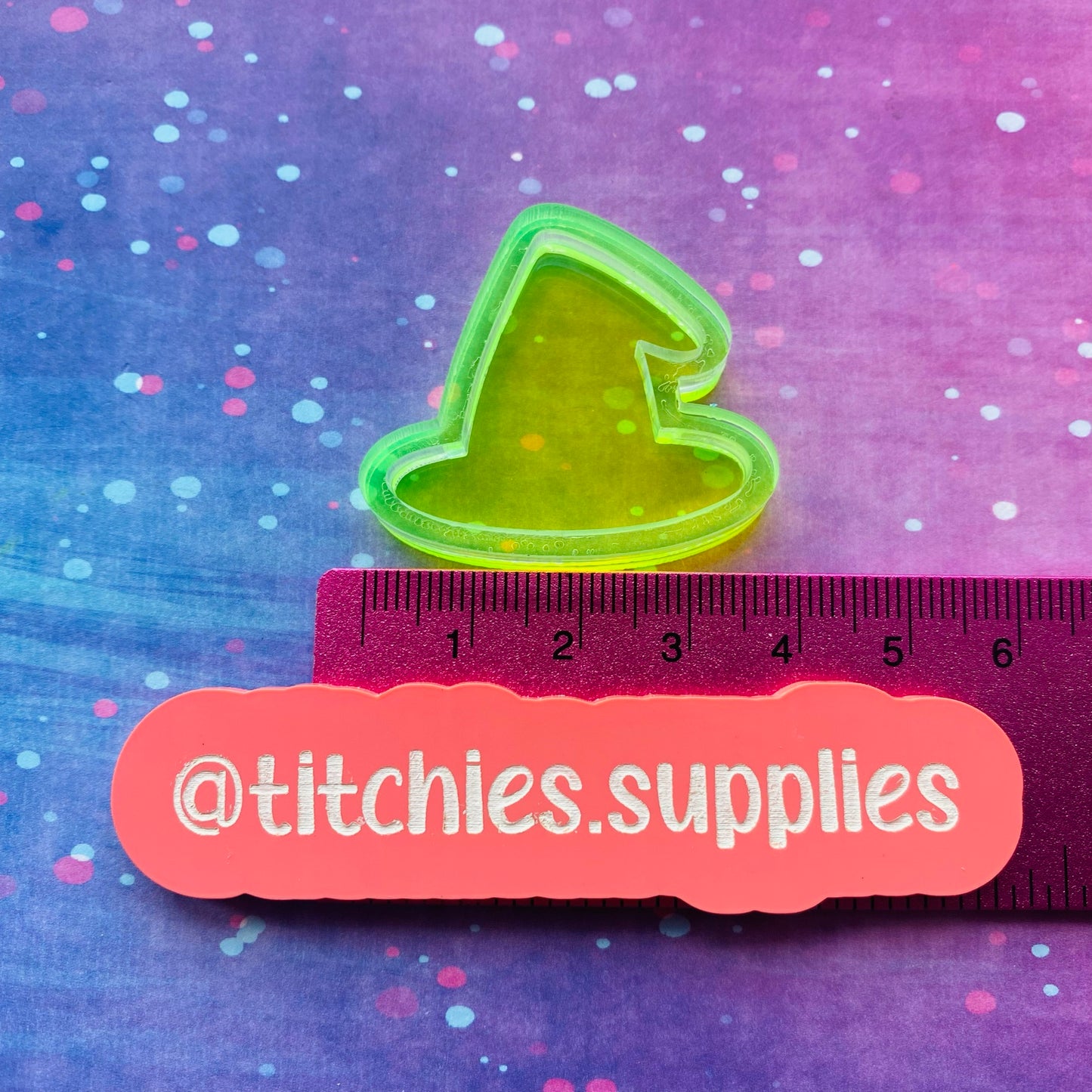 Witch/Wizard Hat Shaker Mould