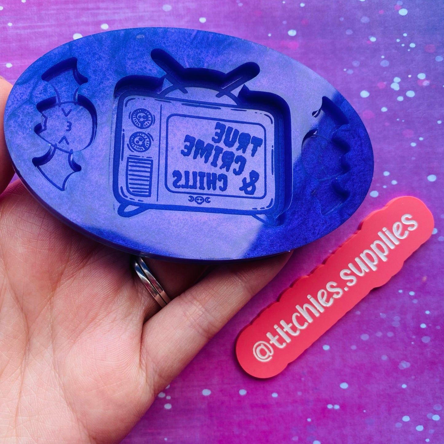 True Crimes and Chill with Mini Kawaii Bats Mould, 5mm Thick