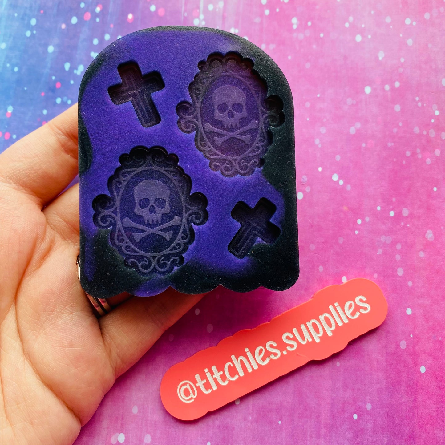 Skulls and Crosses Earring Mould