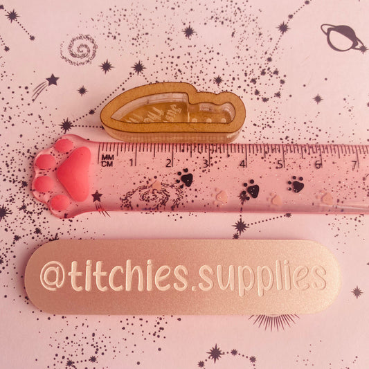 Just The Tip Knife Shaker Mould