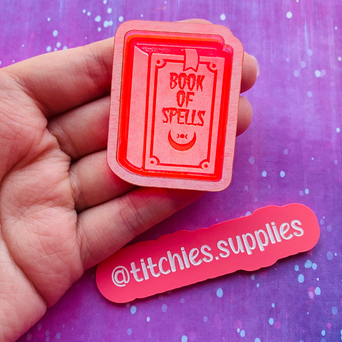 Spell Book Shaker Mould