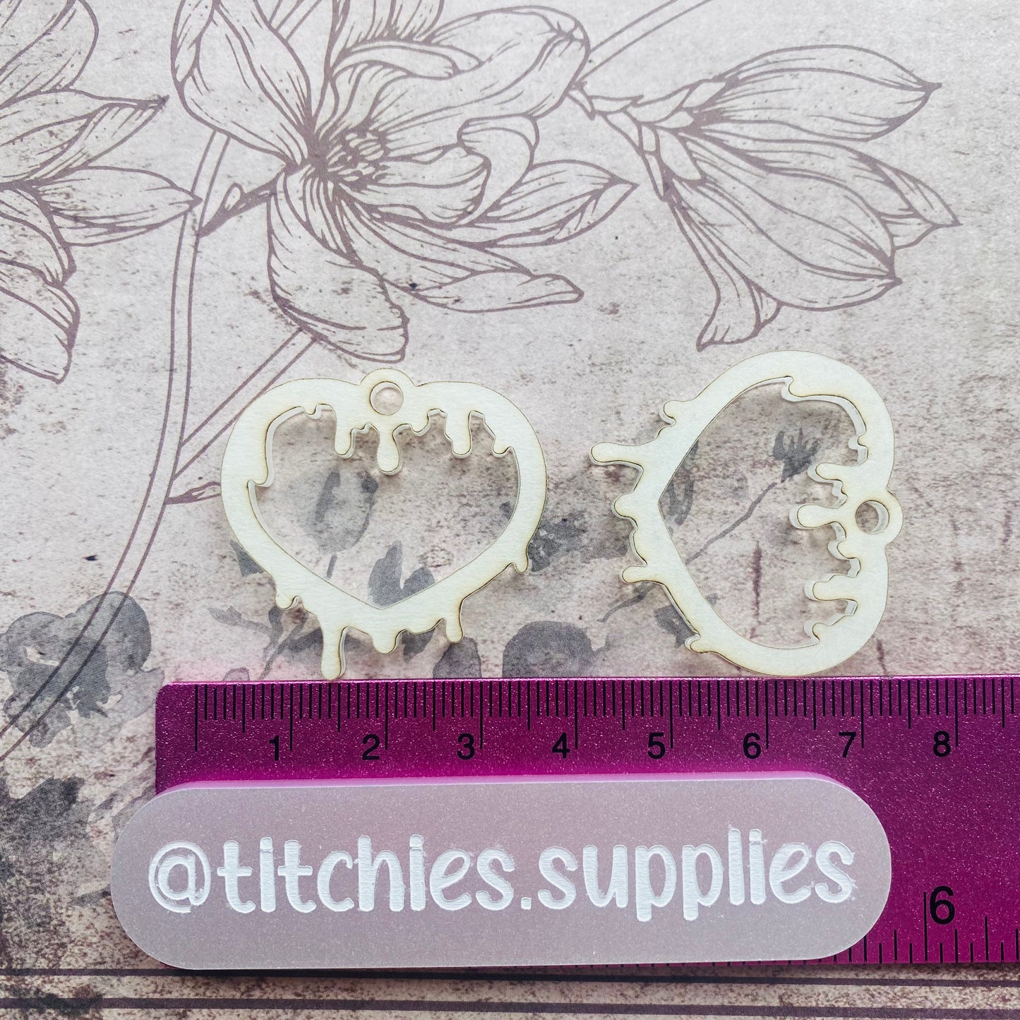 Drippy Hollow Heart Earrings Mould