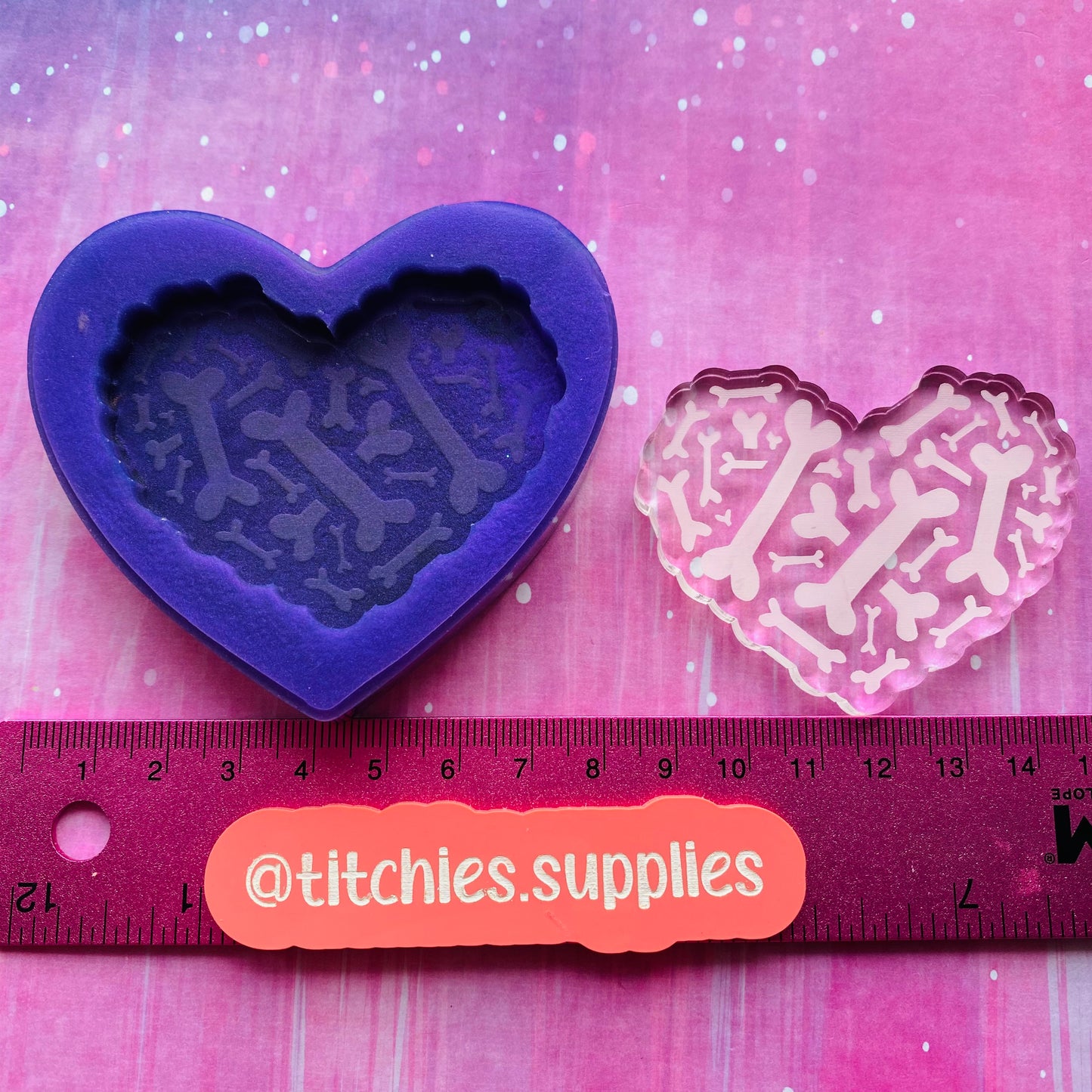 Bones Heart Engraved Cab Mould, 6mm Thick