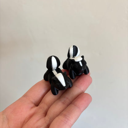Wiggle Skunk Mini Fidget