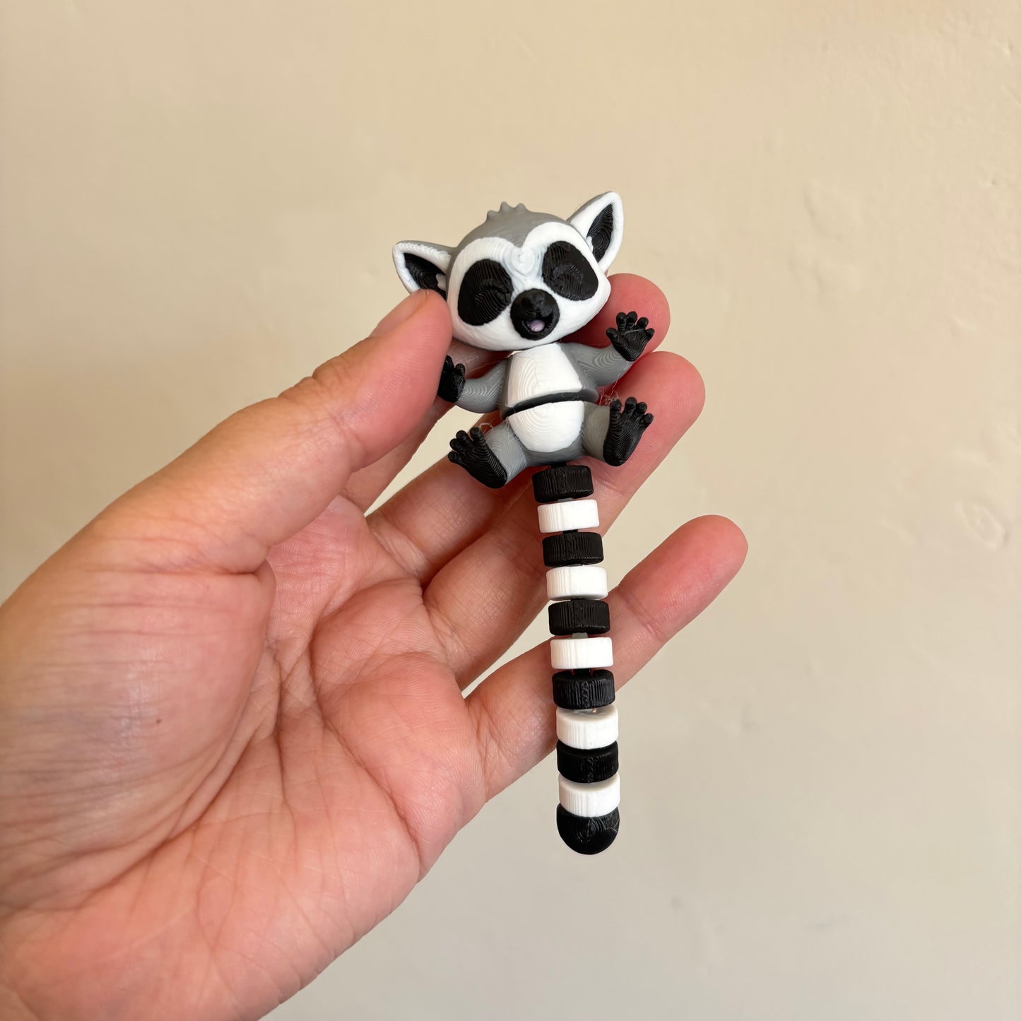 Wiggle Lemur Mini Fidget