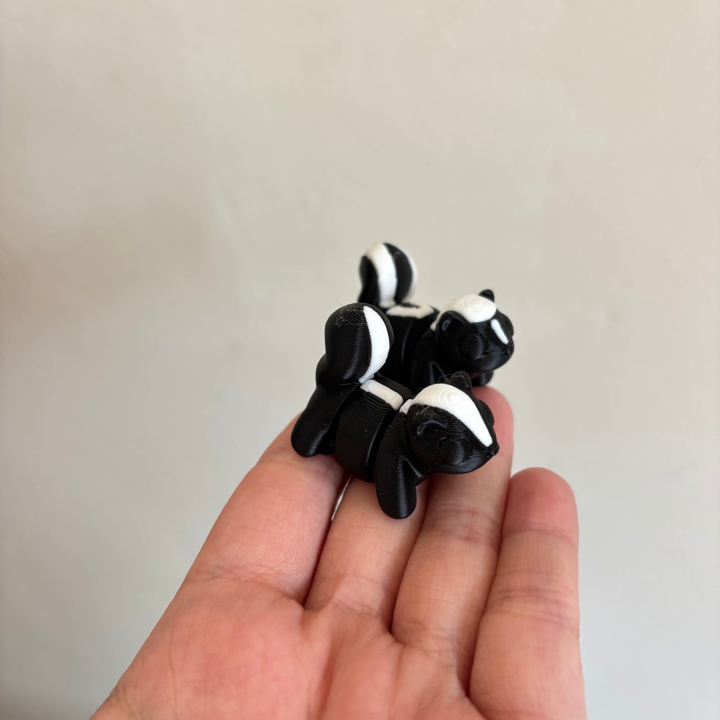 Wiggle Skunk Mini Fidget