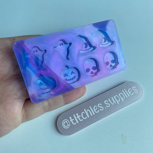 Spooky Mini's Stud Palette Mould