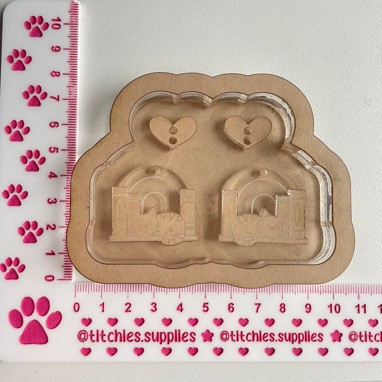 2 Layer Cat Shelf Earring Mould